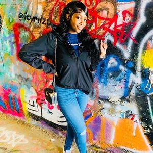 Meet your Posher, Diaviana